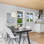 Naewe - 100m From The Sea By Interhome