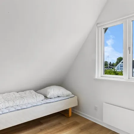 Naewe - 100m From The Sea By Interhome Feriehus Otterup