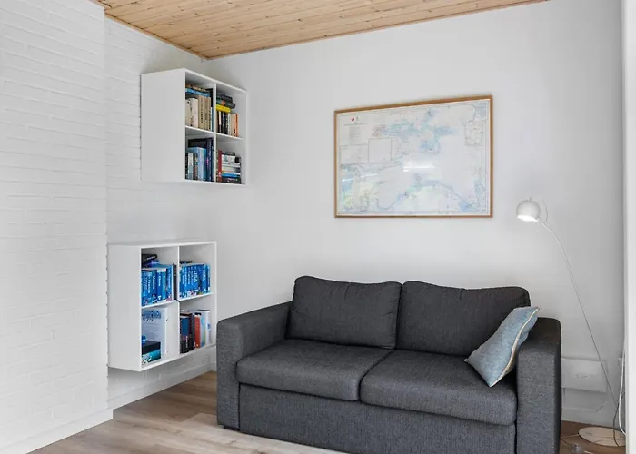 Naewe - 100m From The Sea By Interhome